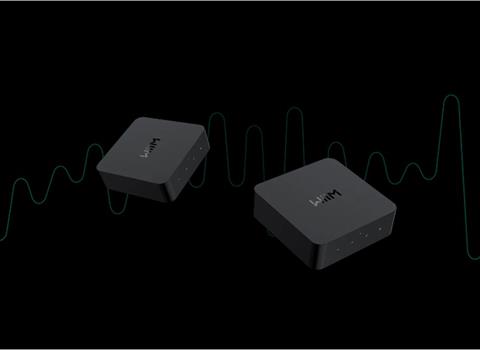 Auto calibration of audio delay